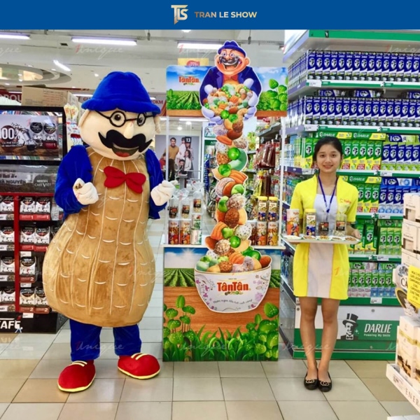 Thiết kế booth bán hàng với khung kim loại bền chắc, dễ lắp đặt