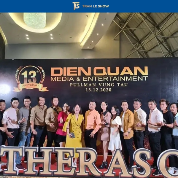 Khách hàng tin tưởng đơn vị thi công backdrop giàu kinh nghiệm