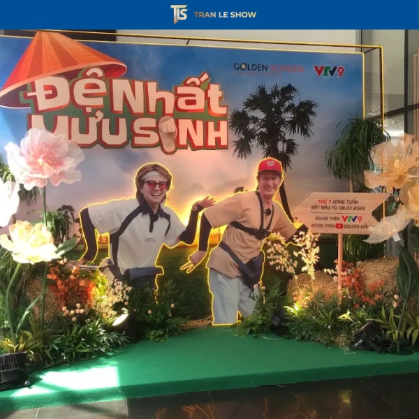 Quá trình thi công backdrop ngoài trời