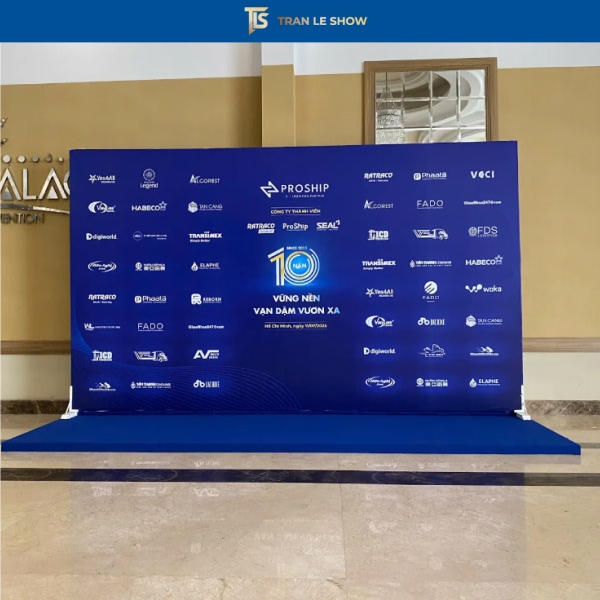 Căn chỉnh backdrop đúng kích thước