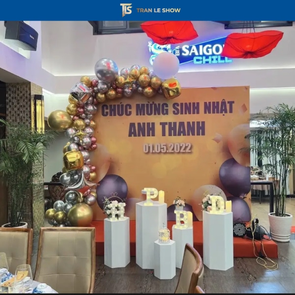 Hoàn thiện thi công backdrop hội nghị sang trọng