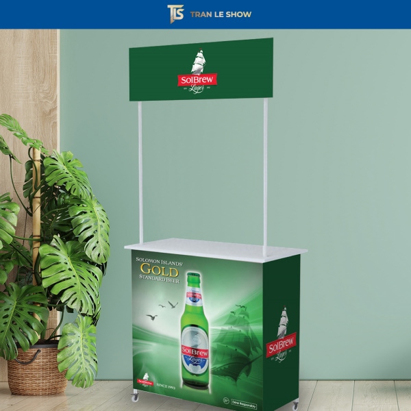 Booth bán hàng được thiết kế nổi bật, thu hút khách hàng và góp phần tăng doanh thu hiệu quả tại điểm bán