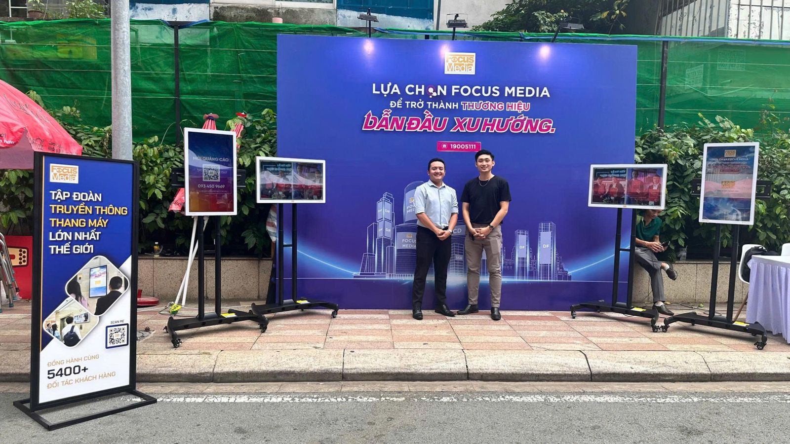 thi công sự kiện backdrop