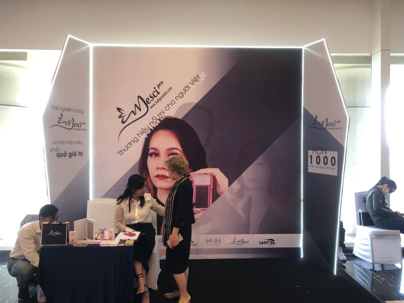 thiết kế booth triển lãm