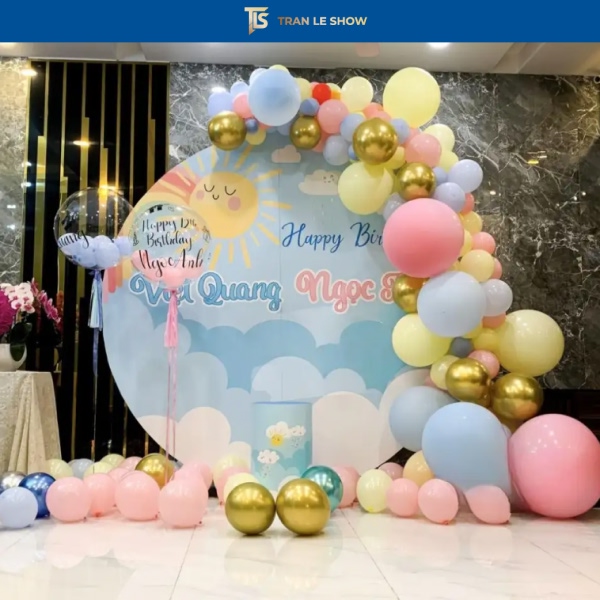Backdrop sinh nhật bé gái tông hồng dễ thương, nổi bật